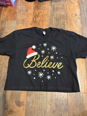 Women’s ideal believe black crop top size small